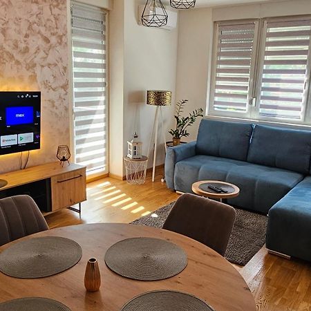 Apartment Ela Subotica Ngoại thất bức ảnh