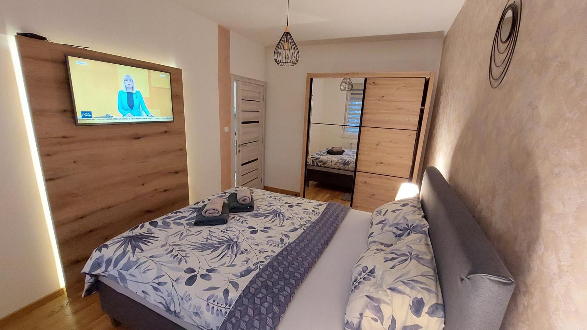 Apartment Ela Subotica Ngoại thất bức ảnh