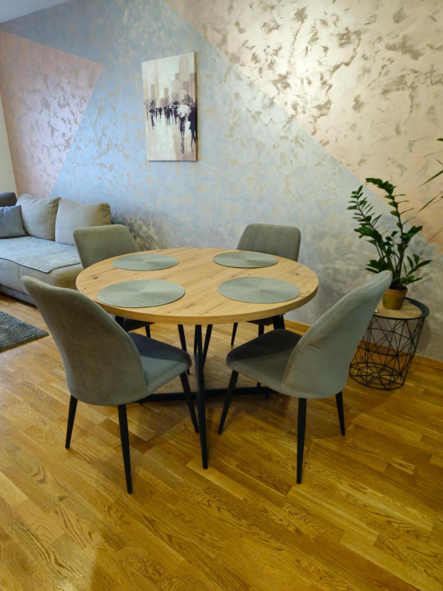 Apartment Ela Subotica Ngoại thất bức ảnh