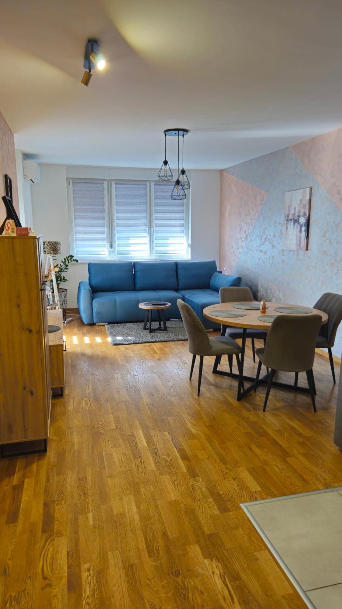 Apartment Ela Subotica Ngoại thất bức ảnh